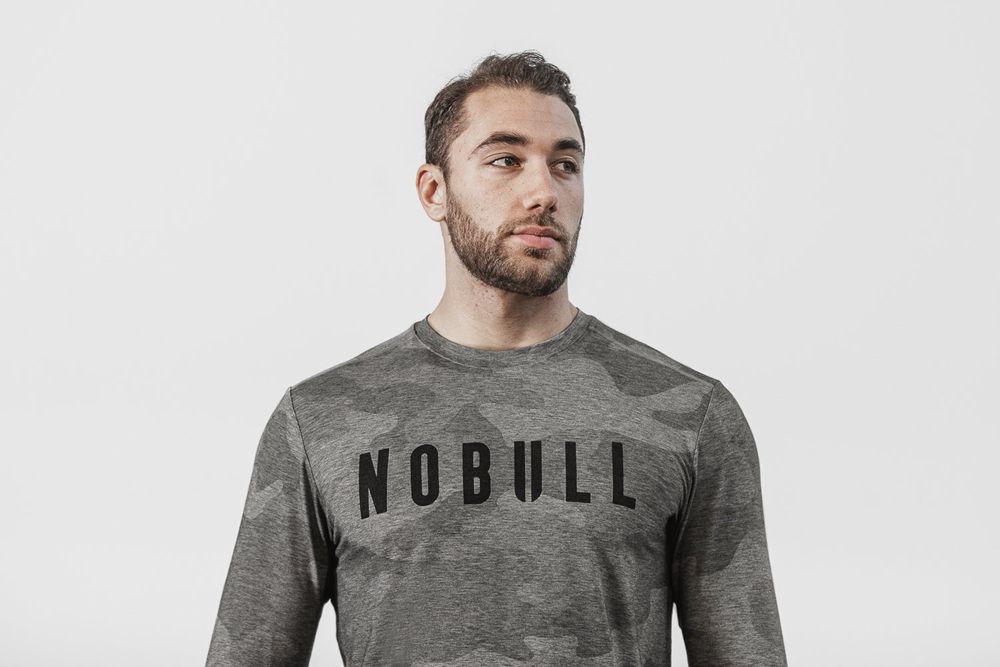 T-Shirts NOBULL Homme Grise Camouflage - NOBULL Manga Larga,France (4803-UVGCX)